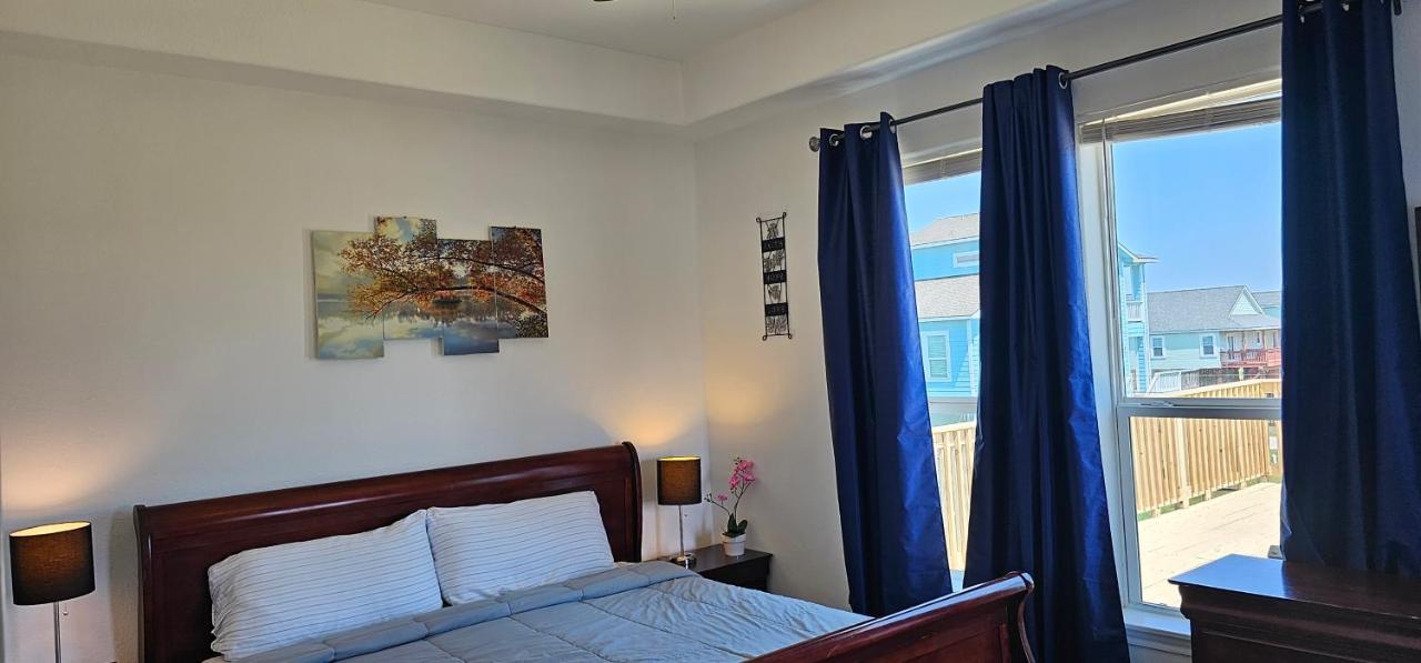 Private Beach -- Away From The Crowds - Ocean Views -Short Drive To Moody Gardens, Schlitter Bahn, Pleasure Pier Galveston Zewnętrze zdjęcie