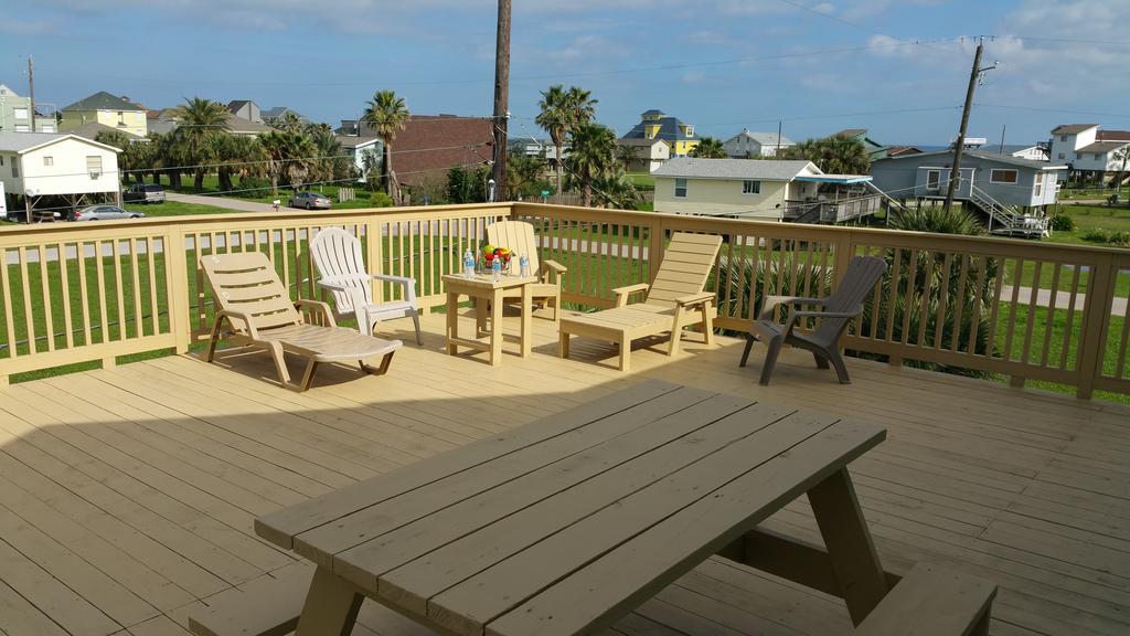 Private Beach -- Away From The Crowds - Ocean Views -Short Drive To Moody Gardens, Schlitter Bahn, Pleasure Pier Galveston Zewnętrze zdjęcie